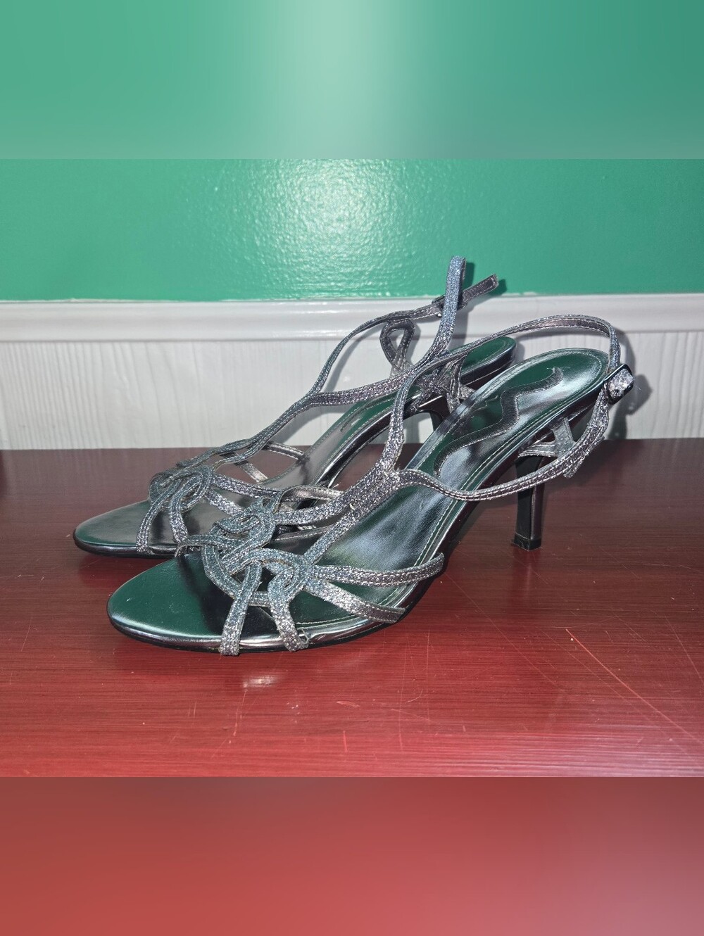 Nina NY Glendon Pewter Silver Formal Open Toe Wavy Pattern Slingback Heels 8.5